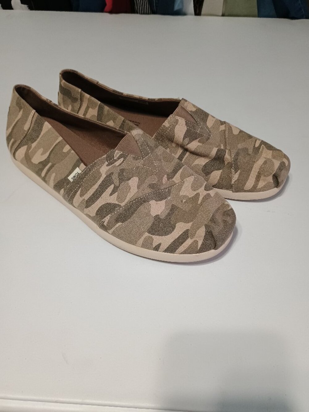 TOMS Alpargata Camo Canvas Slip-On Flats Women’s 10 Beige Taupe Casual Shoes